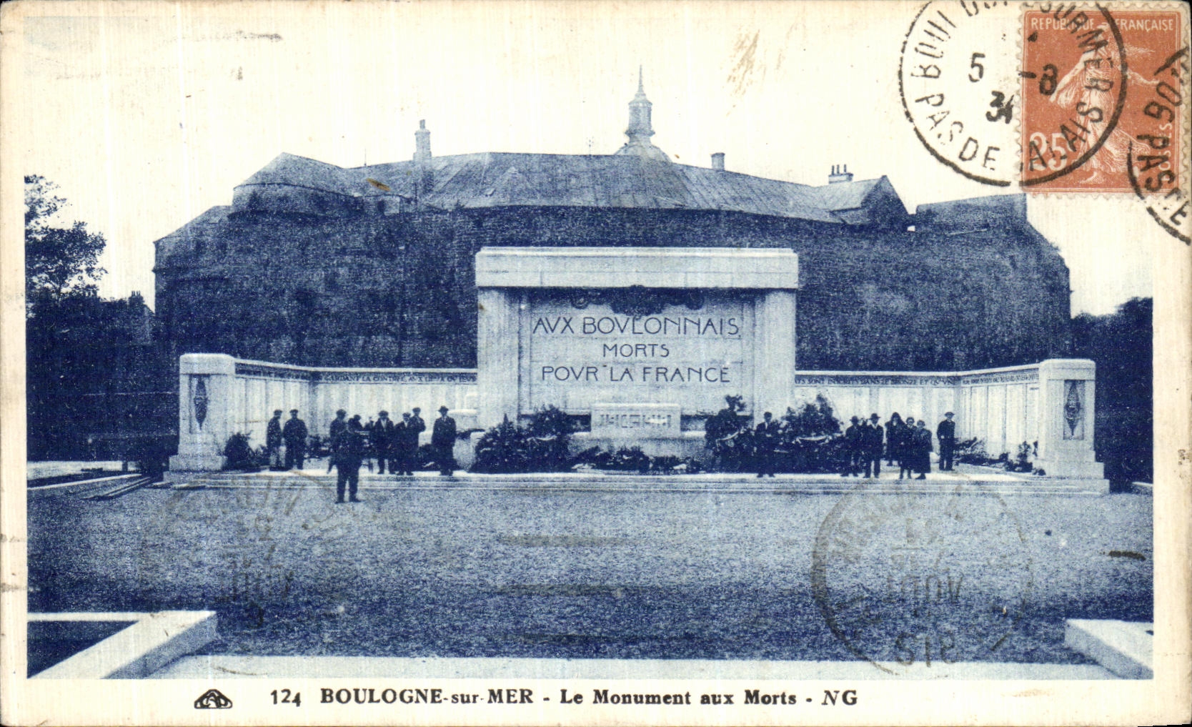 Boulogne-sur-Mer — Le Monument aux Morts — NG