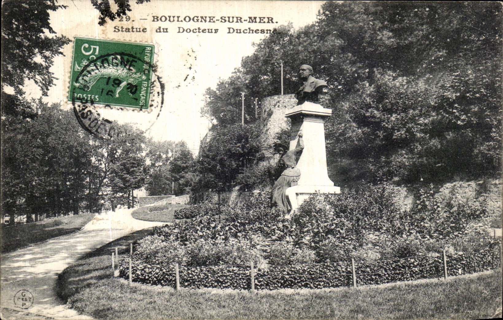 Boulogne-sur-Mer — Statue du Docteur Duchesne — Éditeur G. Pêzé, n°29