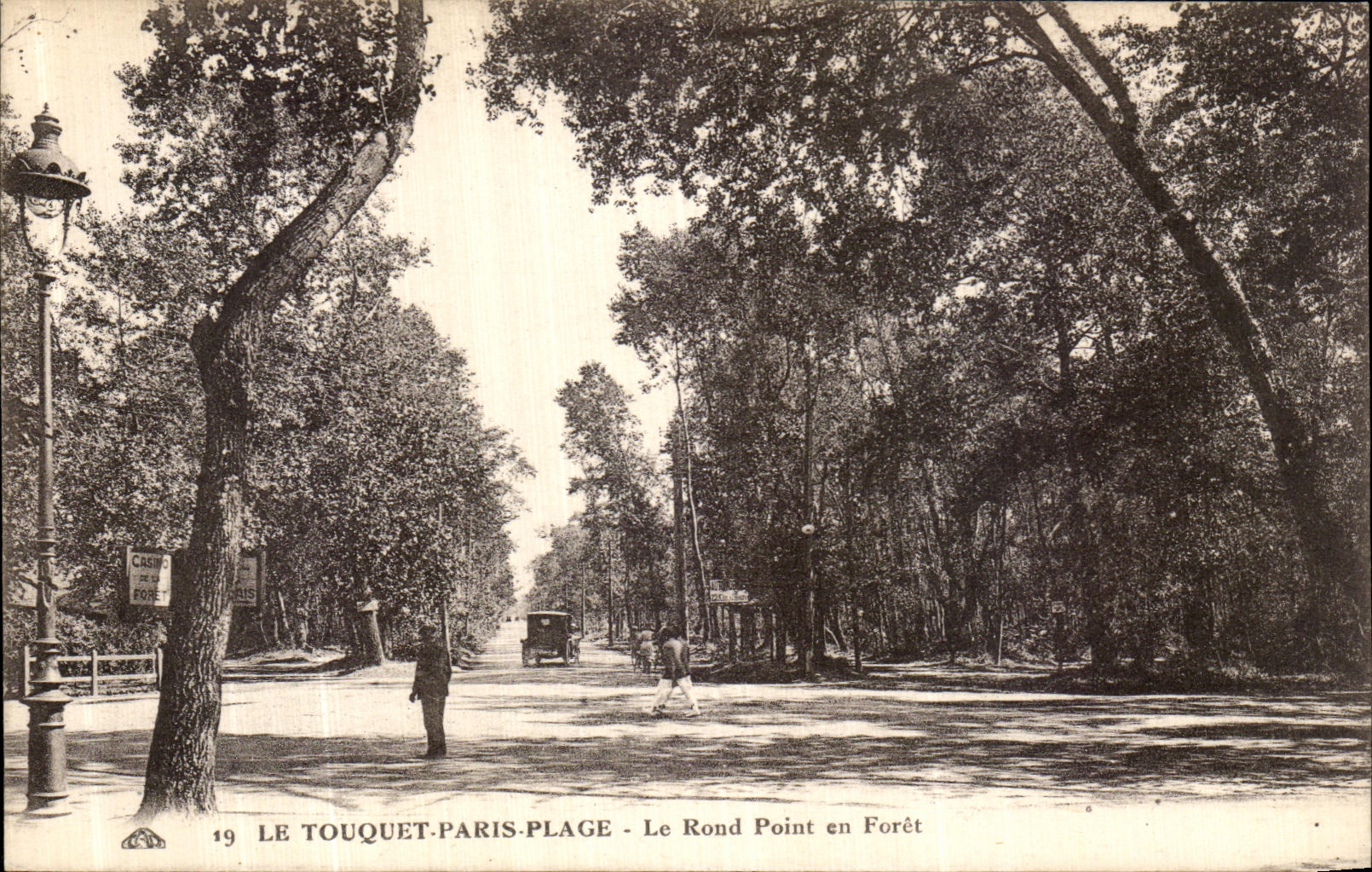 Le Touquet-Paris-Plage - Le Rond Point en Forêt — éditeur Casem Paris Forêt, n°19