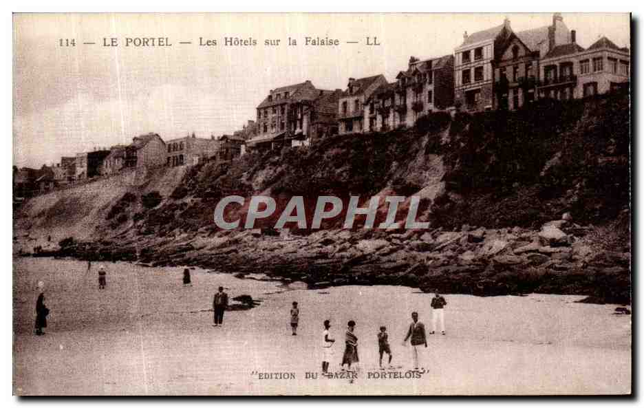 CPA Le Portel Les Hotels sur la Falaise