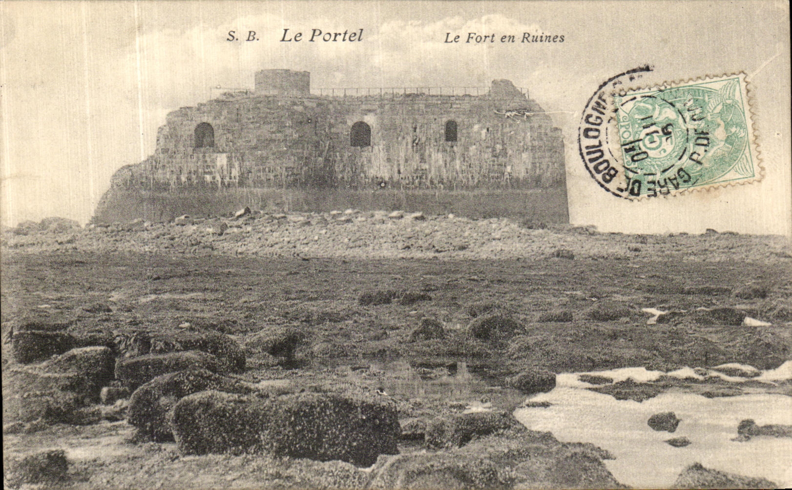 CPA Le Portel Le Fort en Ruines