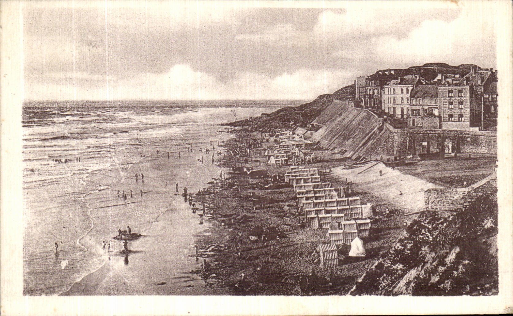 CPA Le Portel La Plage a Mer Basse