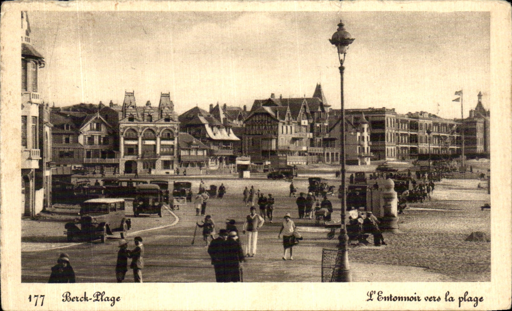 CPA Berck Plage L Entonnoir vers la Plage