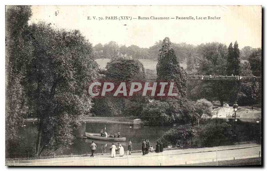 CPA Paris Buttes Chaumont Passerelle Lac et Rocher