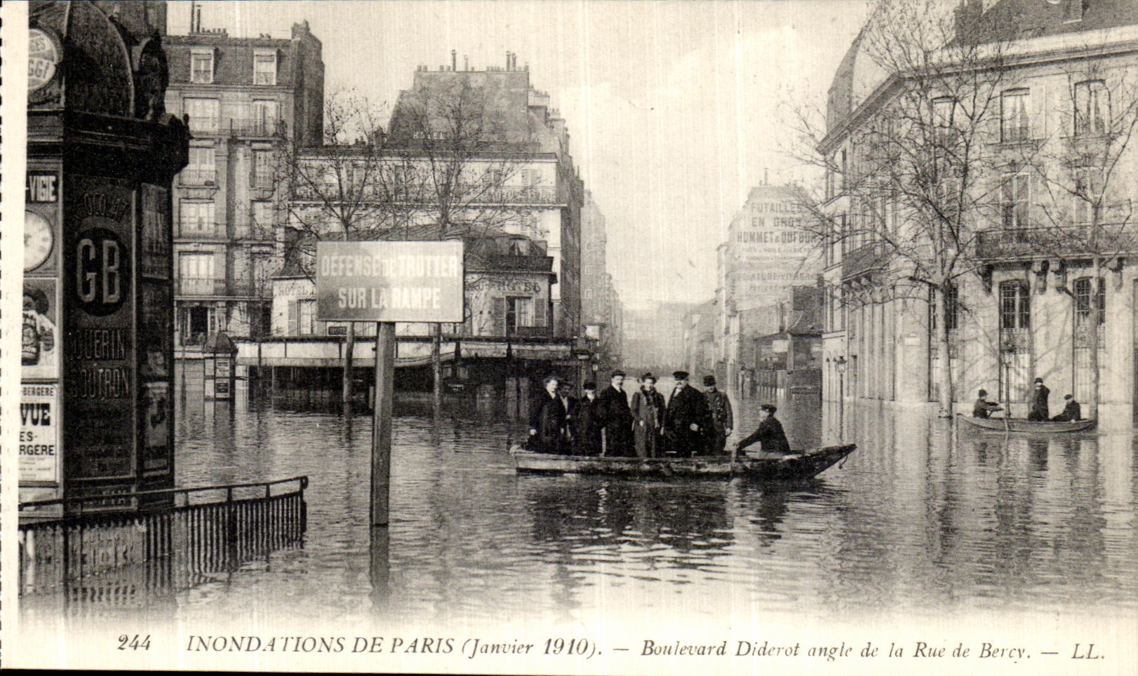 Inondations de Paris (Janvier 1910) — Boulevard Diderot angle de la Rue de Bercy — LL.