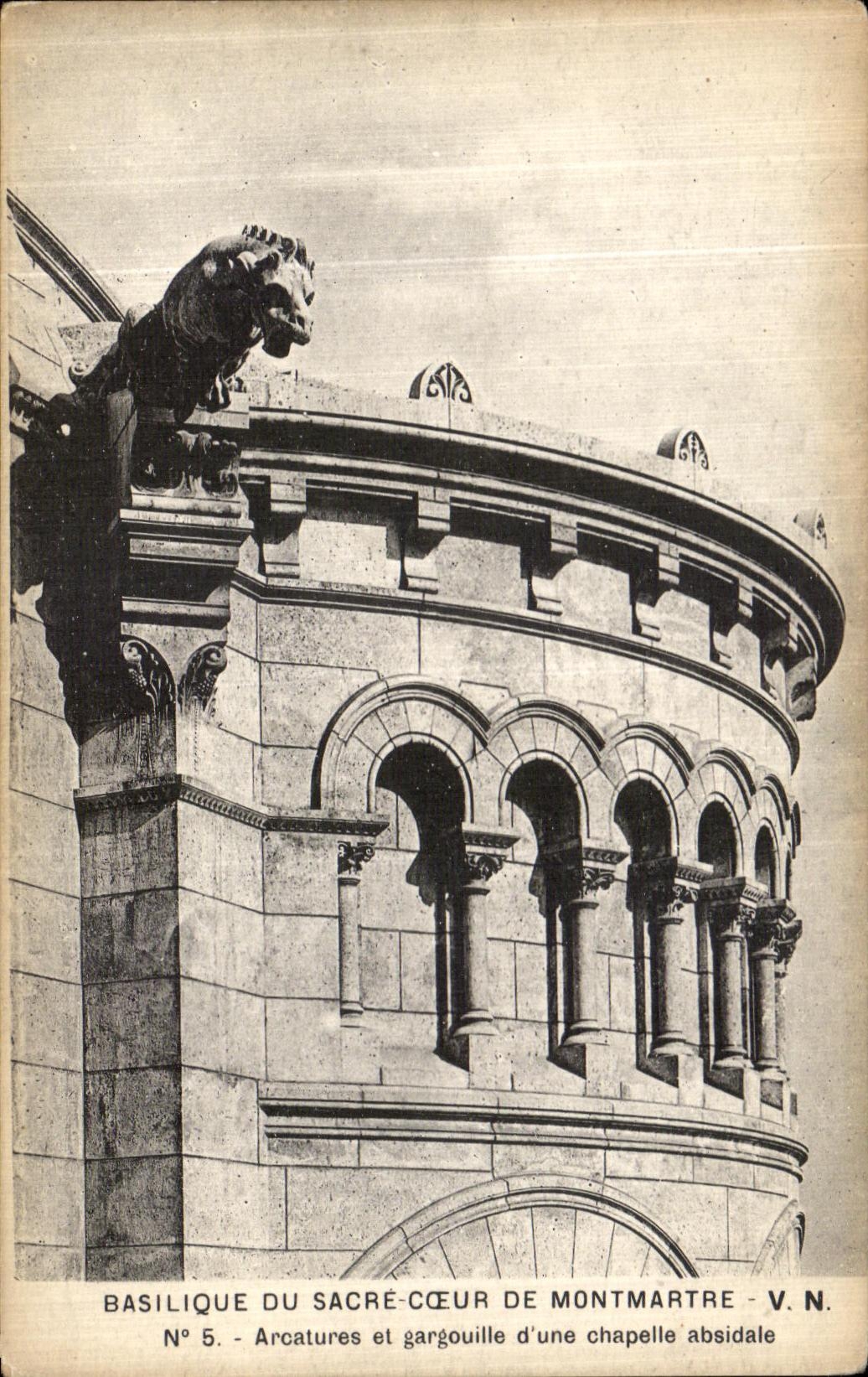 CPA Basilique du Sacre Coeur de Montmartre Arcatures et gargouille d une chapelle absidale