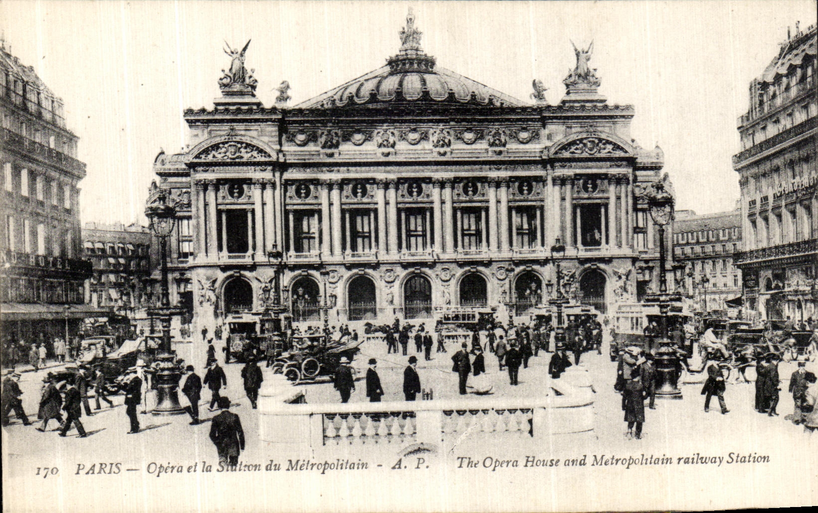 Paris — Opéra et la Station du Métropolitain — A.P.