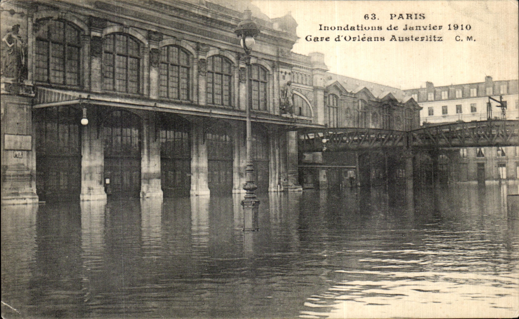 CPA Paris Inondations de Janvier Gare d Orleans Austerlitz