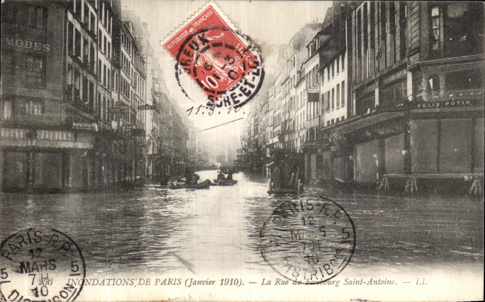 CPA Inondations De Paris La Rue du Faubourg Saint Antoine