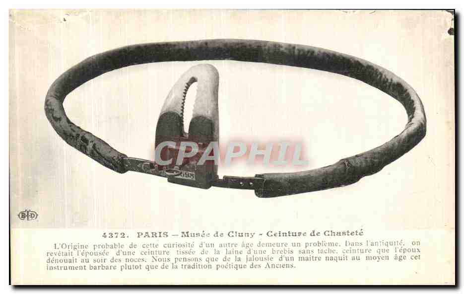 CPA Paris Musee de Cluny Ceinture de chastete