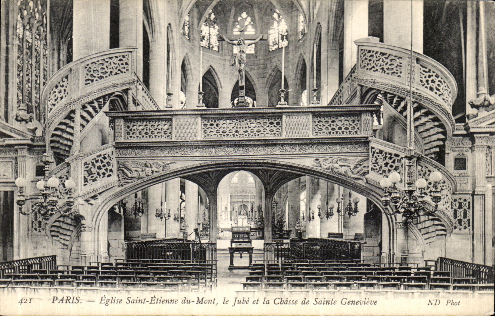 CPA Paris Eglise Saint Etienne du Mont le Jube et la chasse de Sainte Genevieve
