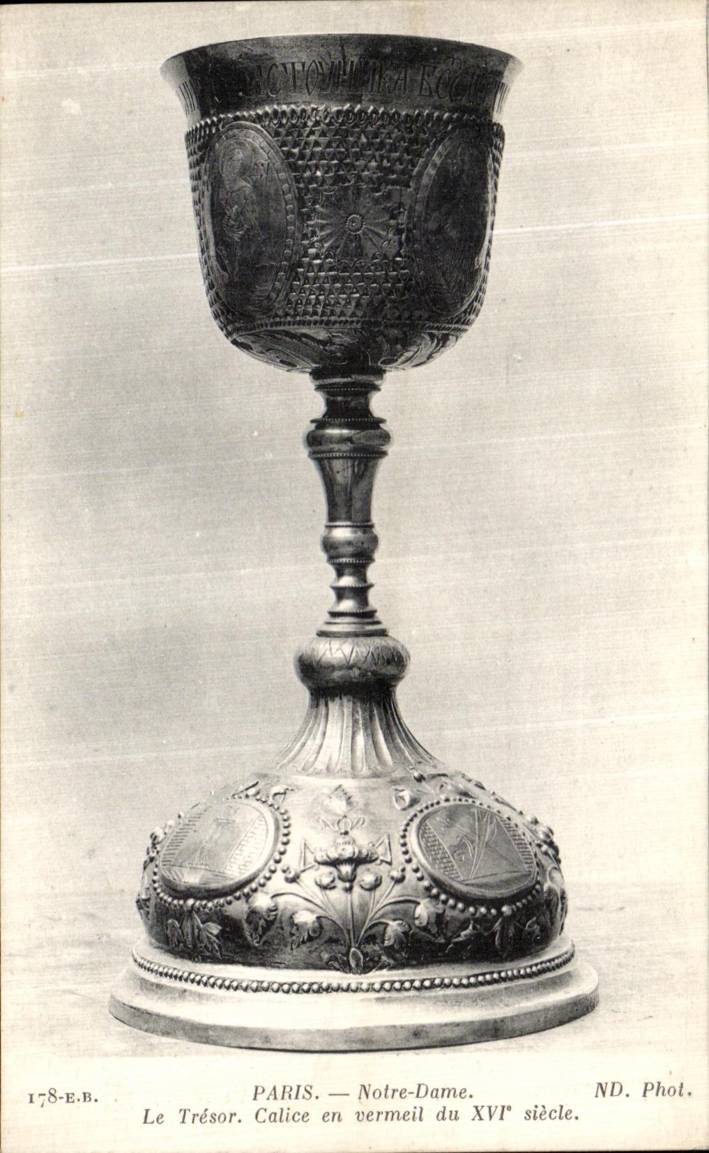 CPA Paris Notre Dame Le Tresor Calice en Vermeil du 16eme Siecle