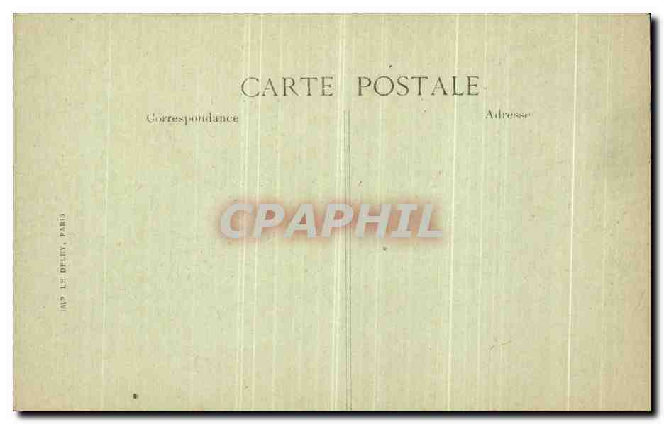 CPA Les Fetes De La Victoire A Paris 14 Juillet 1919 Rond point des Champs Elysees Pyramide de canons allemands coq — Rückseite