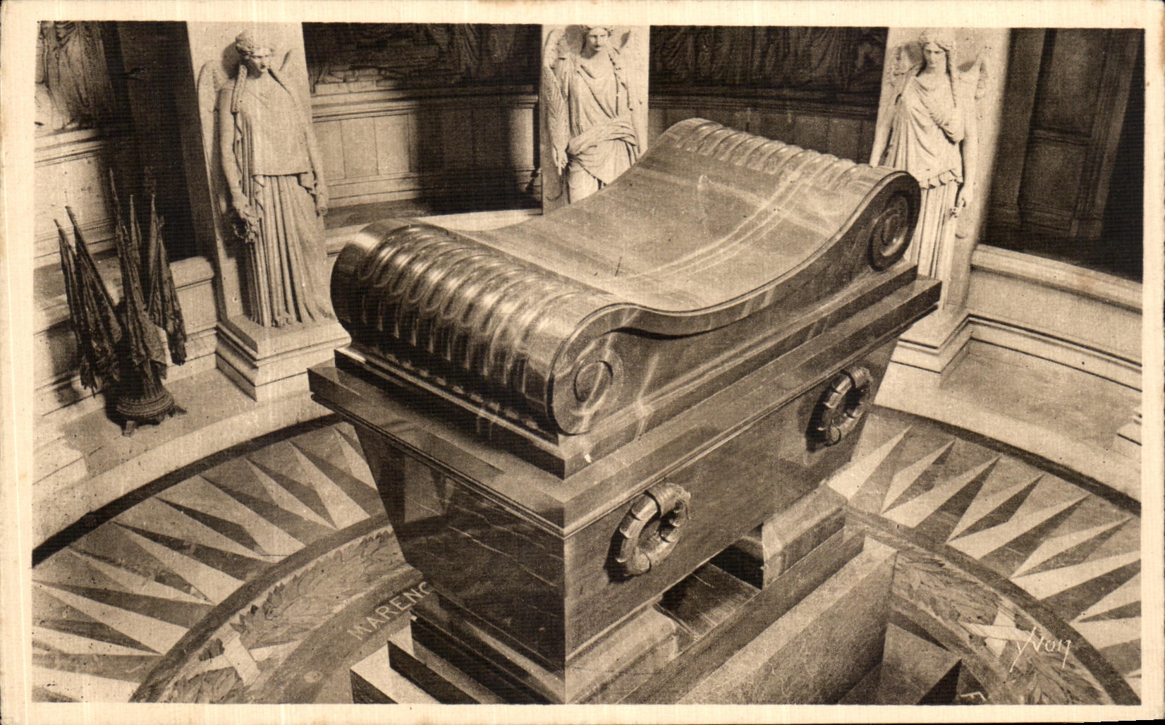 CPA Paris Invalides Sarcophage de l empereur Napoleon 1er