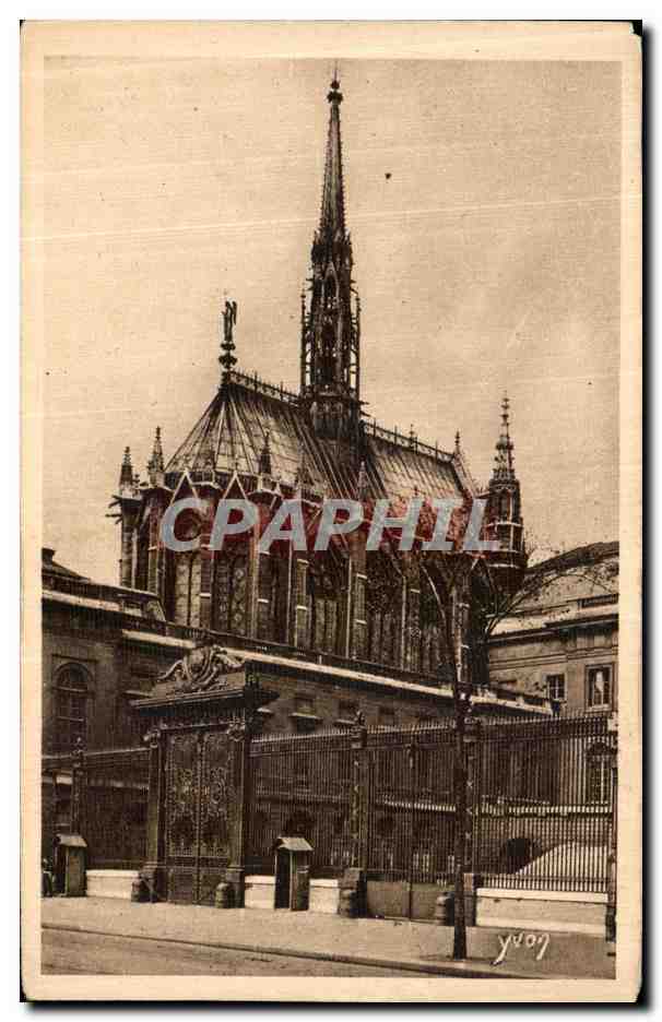 CPA Paris Les Fontaines La Sainte Chapelle et la Grille du Palais de Justice The Holy Chapel 