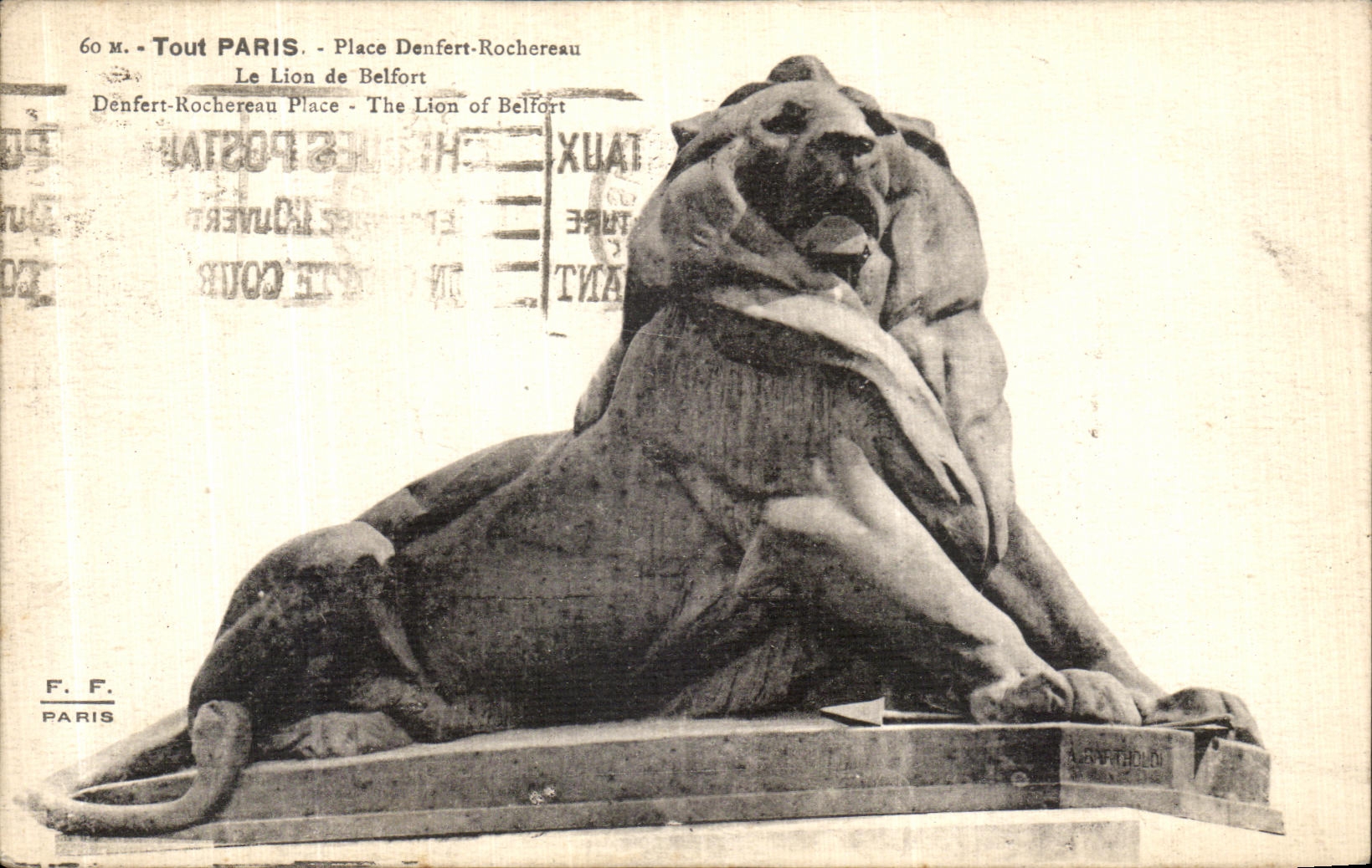 CPA Tout Paris Place Denfert Rochereau Le lion de Belfort