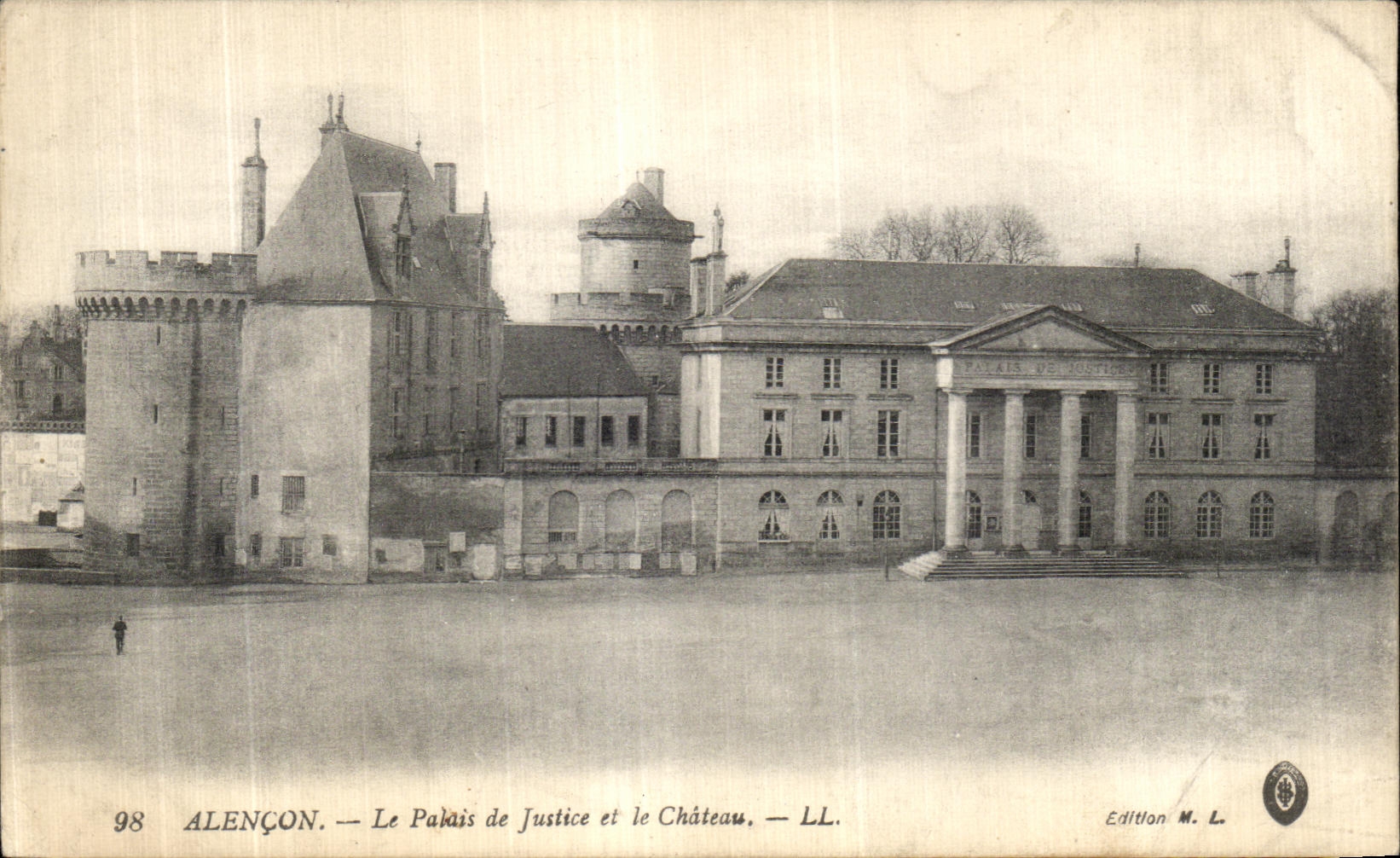 CPA Alencon Le Palais de justice et le Chateau