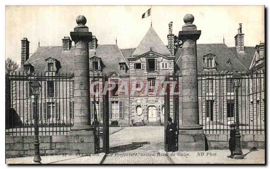 CPA Alencon La prefecture Ancien hotel de guise
