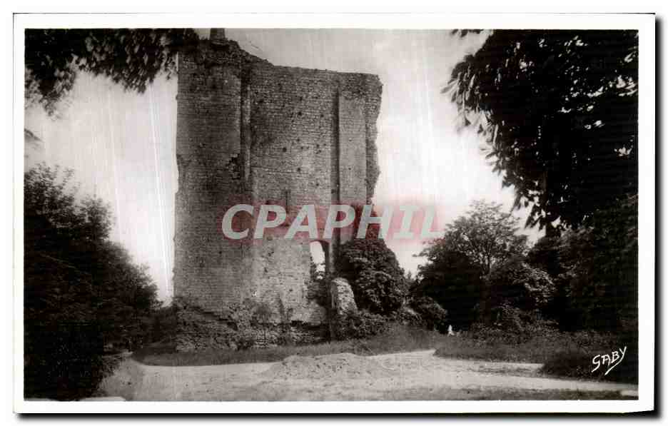 CPA Domfront Entree du Jardin Public et le Donjon