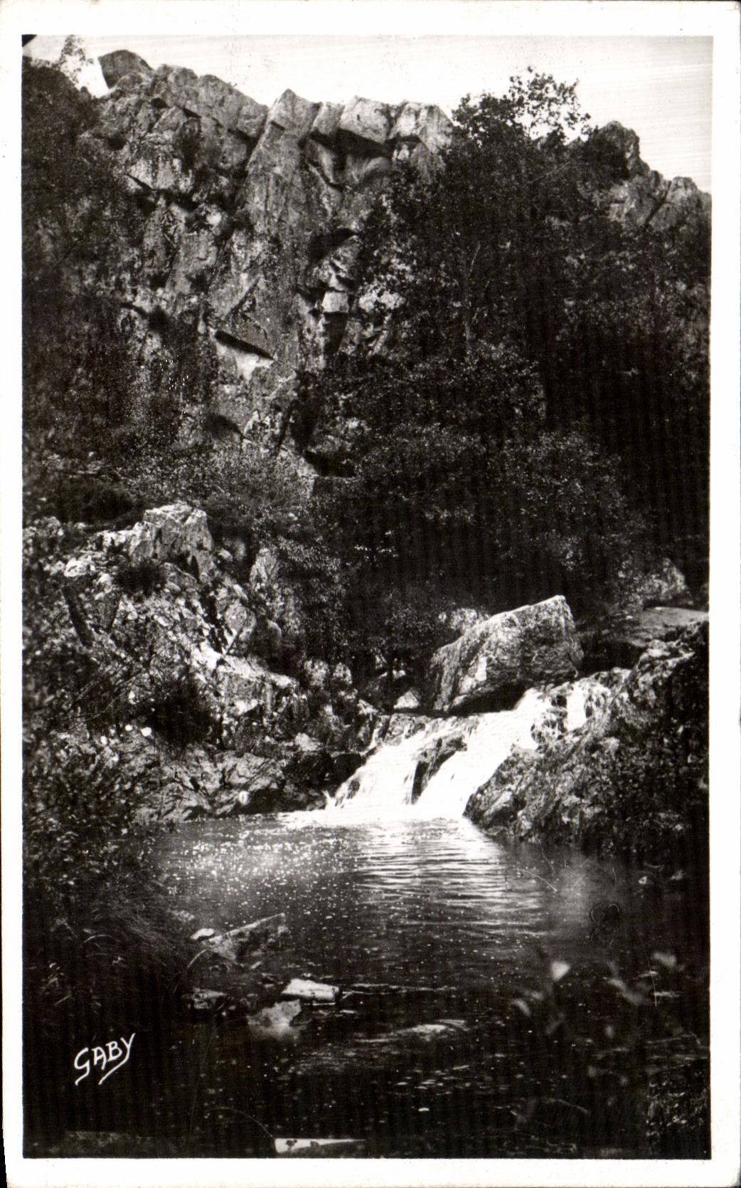 CPA Domfront Cascade de la Fosse Arthour