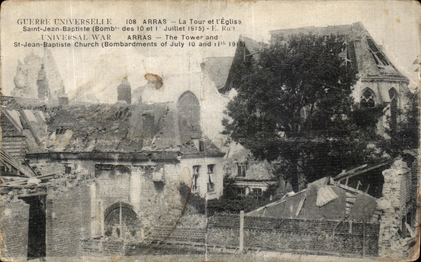CPA Arras La Tour et l Eglise Saint Jean Baptiste