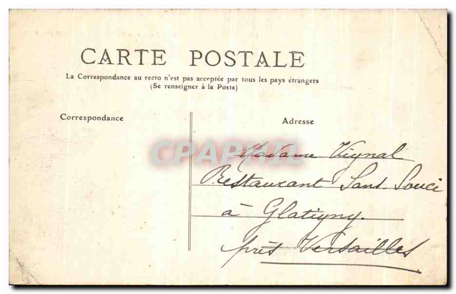 CPA Arras Vielles Maisons Sur la Grand Place Le Beffroi — Achterkant