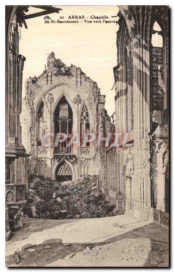 CPA Arras Chapelle du St Sacrement Vue Vers l Entree Militaria