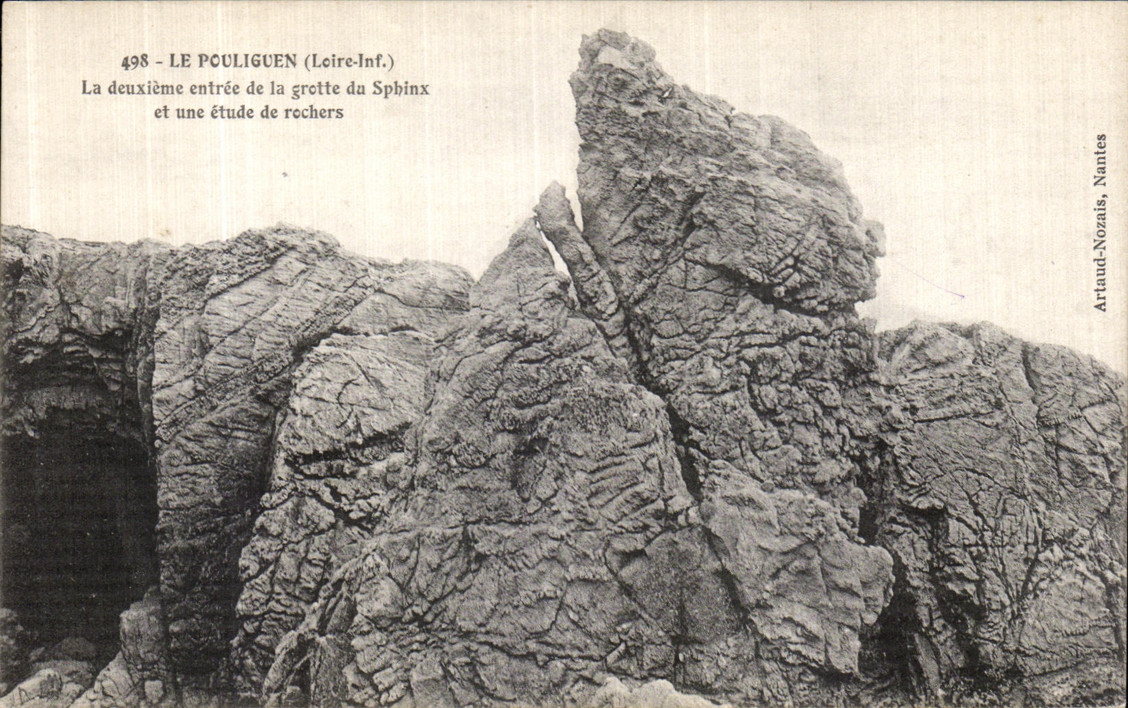 CPA Le Pouliguen La Deuxieme Entree de la Grotte du Sphinx et Une Etude de Rochers