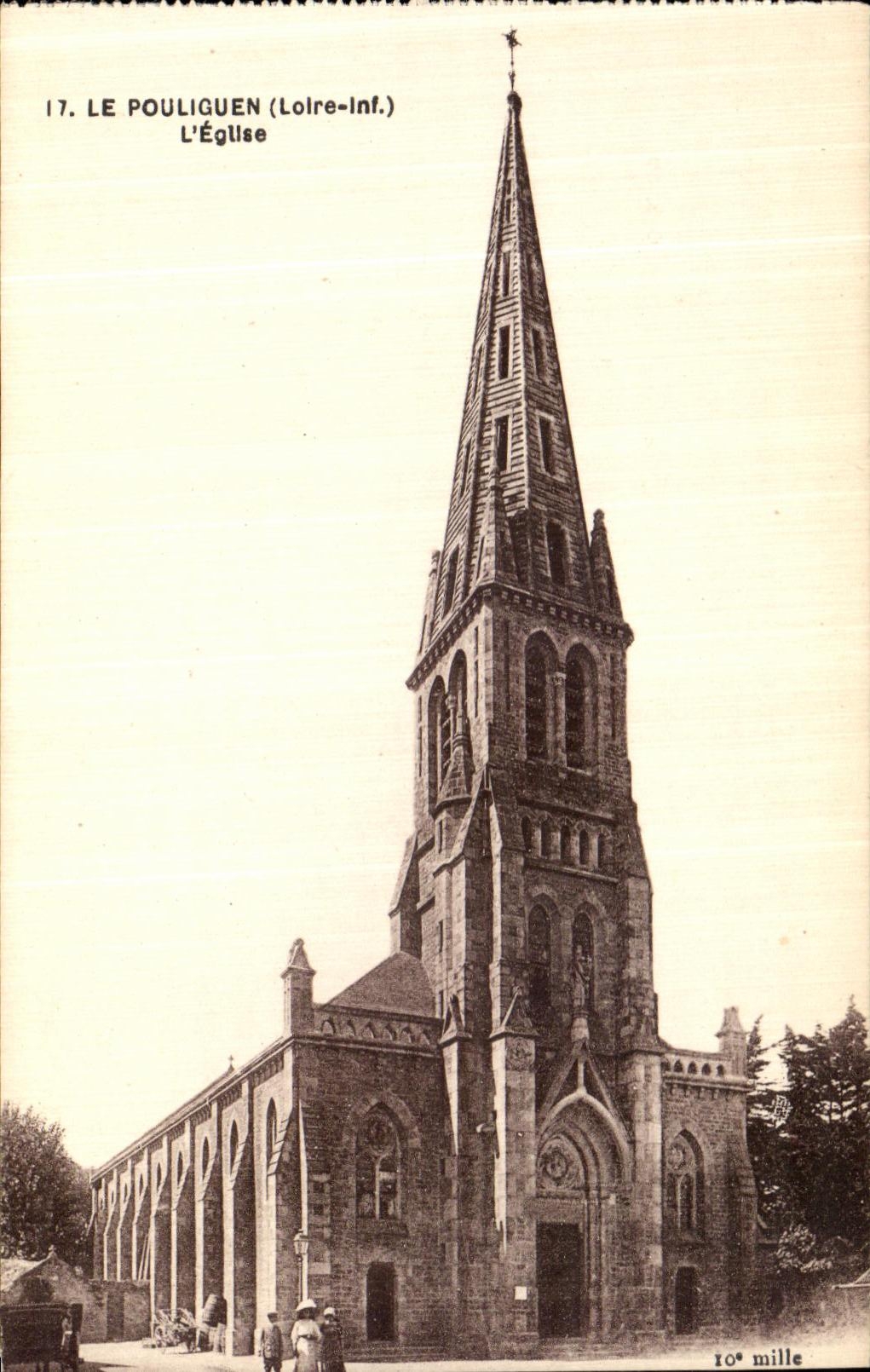 CPA Le Pouliguen L Eglise