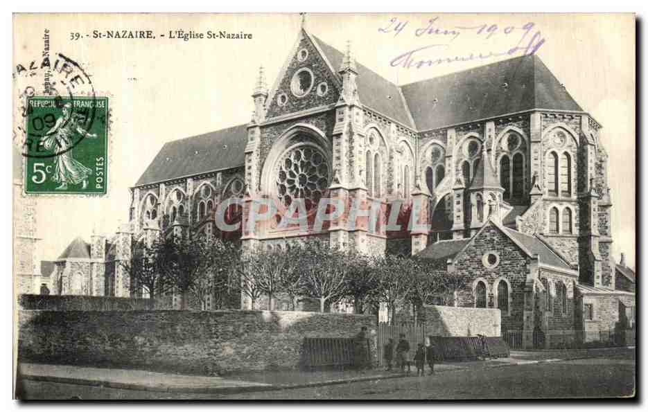 CPA Saint Nazaire L Eglise St Nazaire
