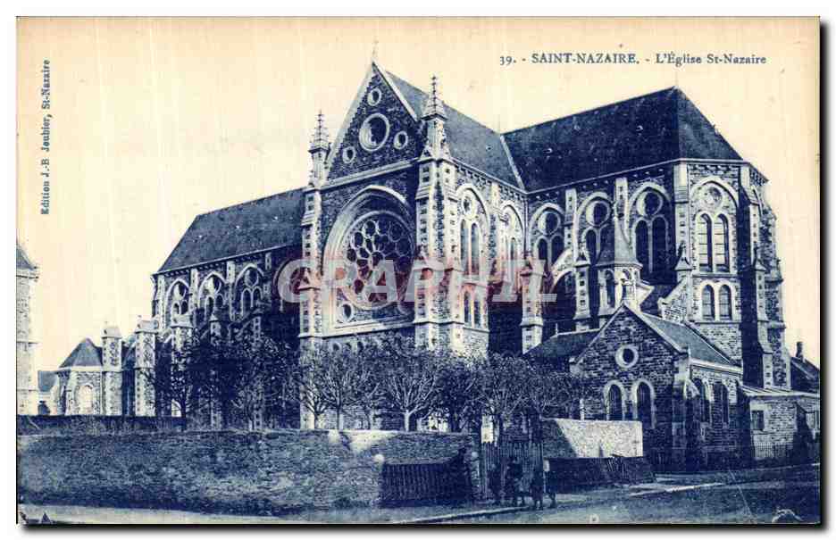 CPA Saint Nazaire L Eglise St Nazaire