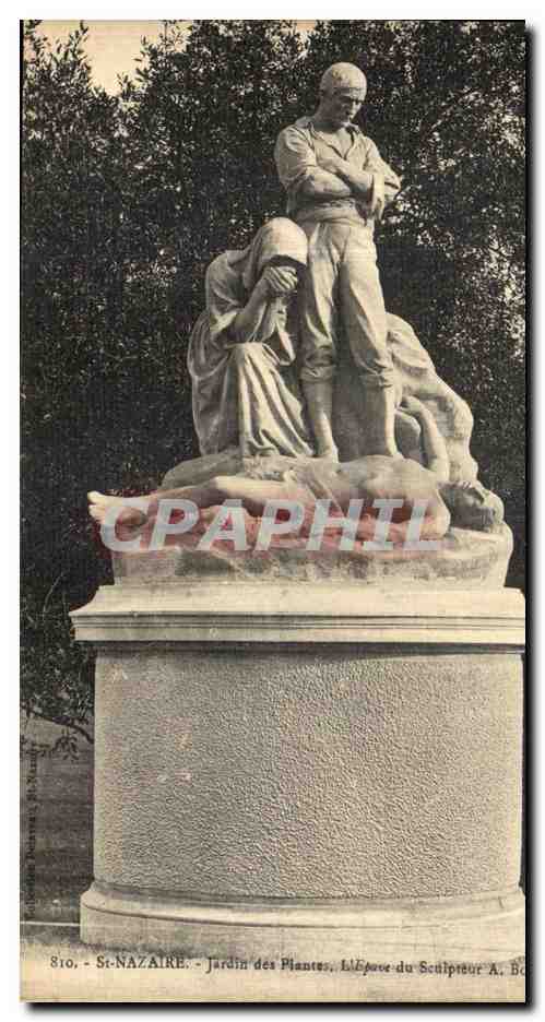 CPA Saint Nazaire Jardin des Plantes l Epave du Sculpteur Bourlange