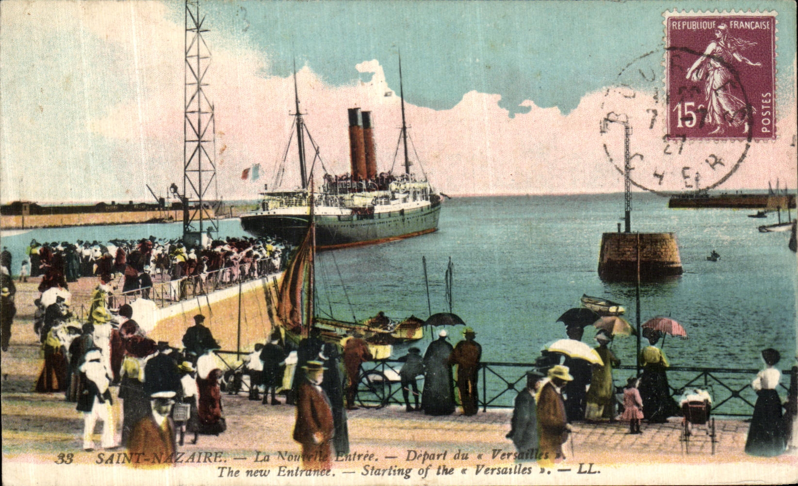 CPA Saint Nazaire La nouvelle Entree Depart du Versailles Bateau