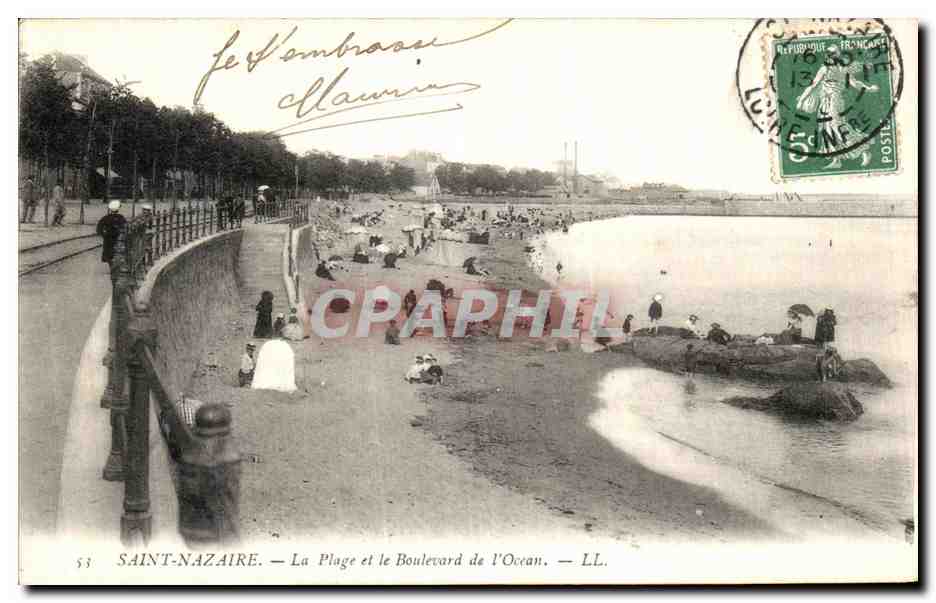 CPA Saint Nazaire La Plage et le Boulevard de l Ocean