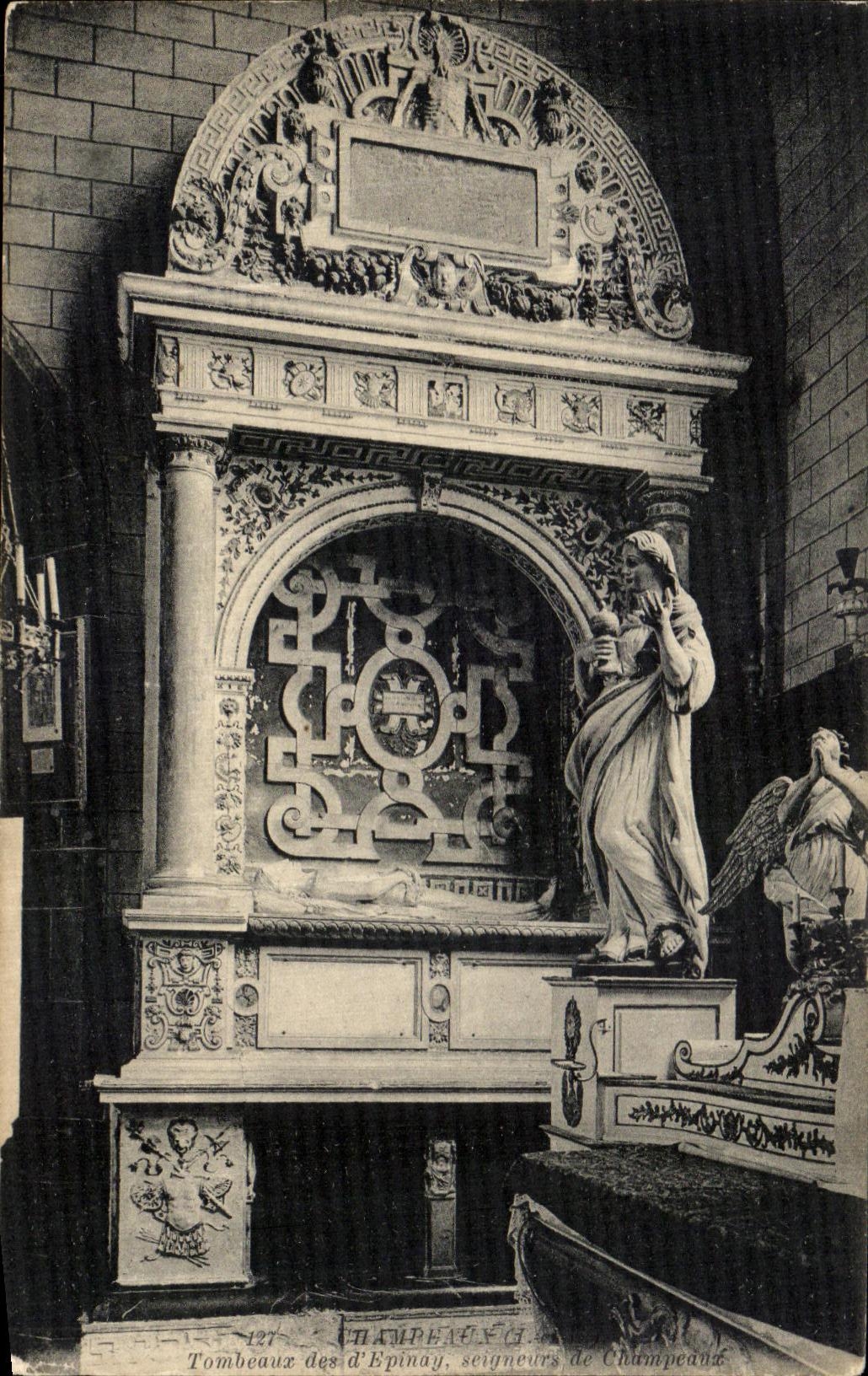 CPA Tombeaux des d Epinay seigneurs de Champeaux 