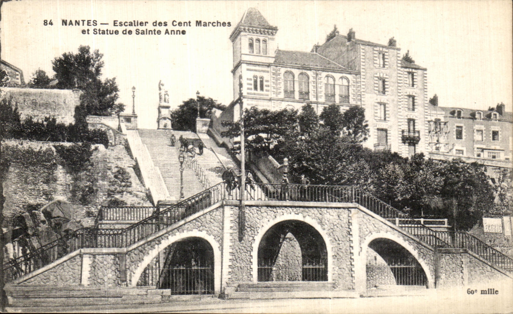 CPA Nantes Escalier Des Cent Marches Et Statue de Sainte Anne
