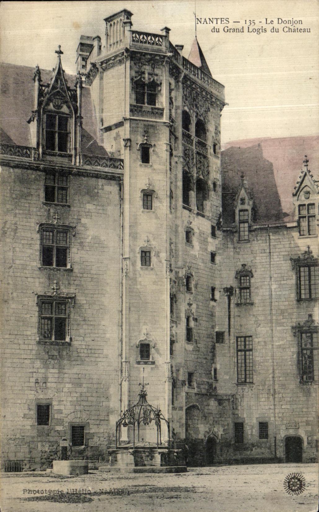 CPA Nantes Le Donjon du Grand Logis du Chateau