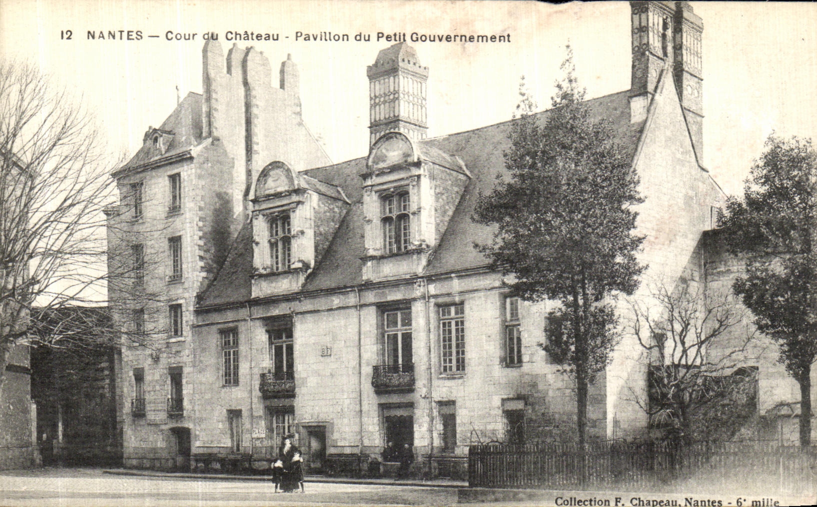 CPA Nantes Cour du Chateau Pavillon du Petit Gouvernement 