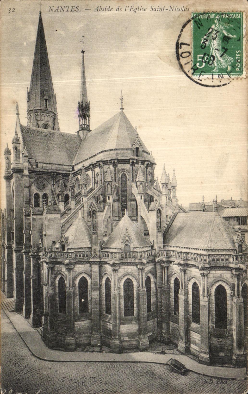 CPA Nantes Abside de l Eglise Saint Nicolas