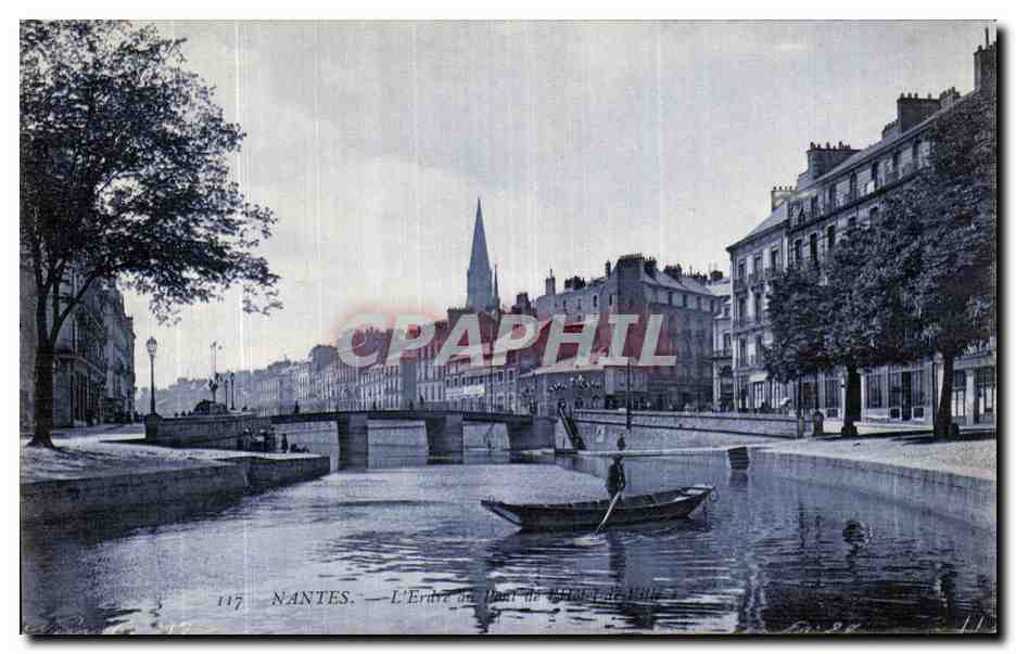 CPA Nantes L Erdre au pont de l hotel de ville 