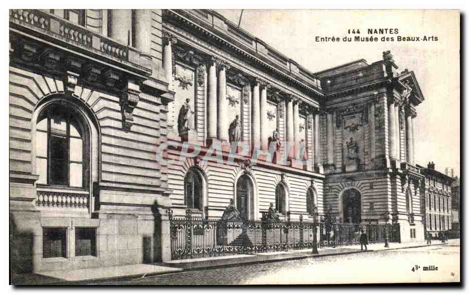 CPA Nantes Entree du Musee des Beaux Arts 