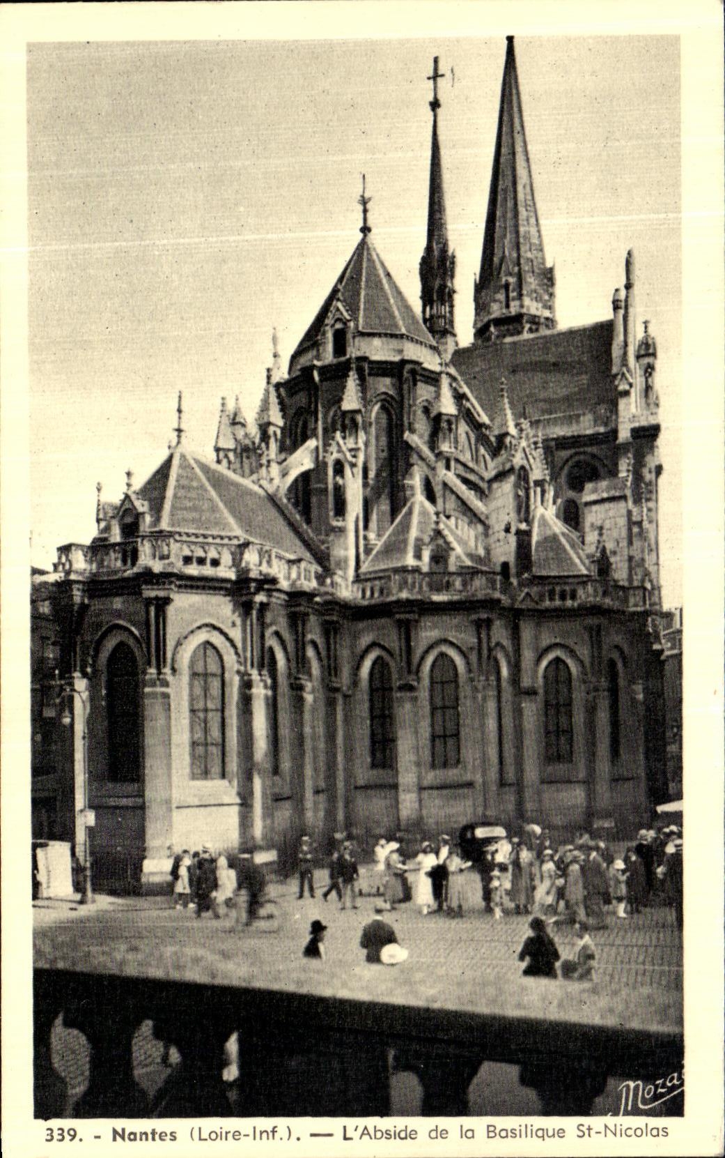 CPA Nantes L Abside de la Basilique St Nicolas