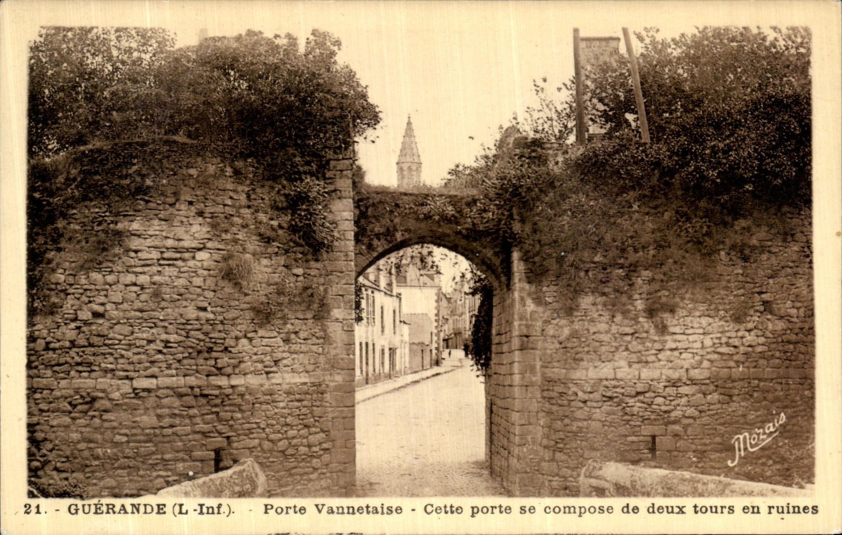 CPA Guerande Porte Vannetaise Cette Porte Se Compose de Deux Tours 