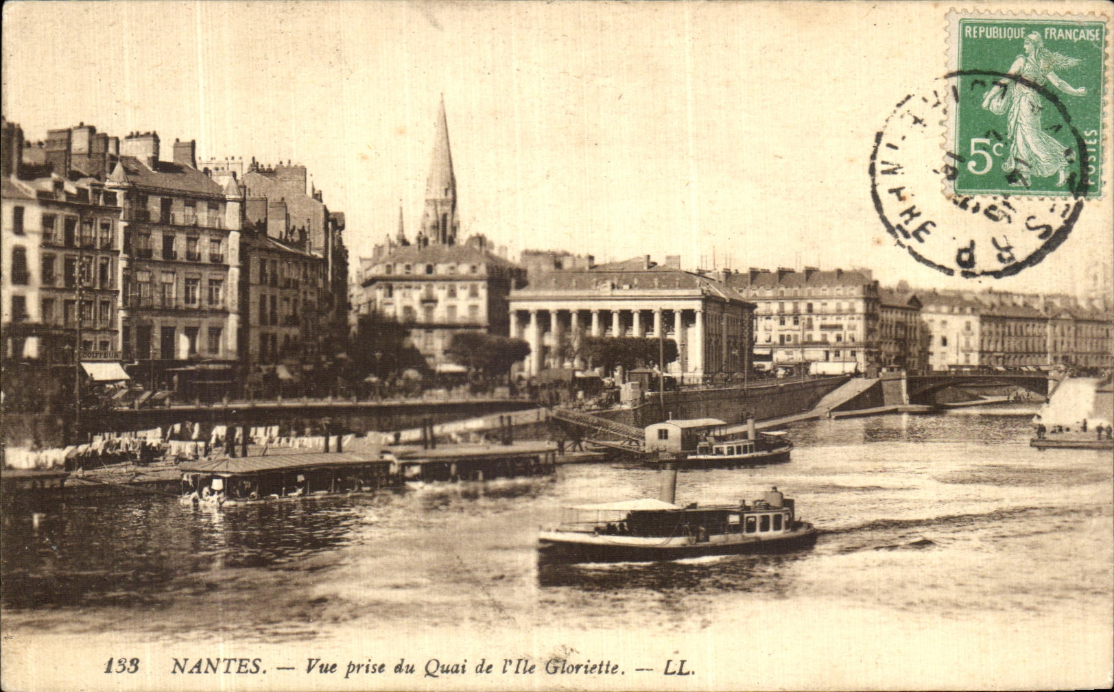 CPA Nantes Vue Prise de Quai de l lle Gloriette 