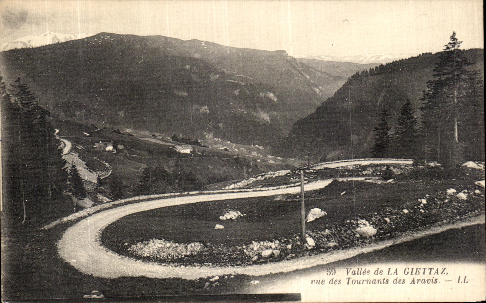 CPA Vallee de La Giettaz Rue des Tournants des Aravis