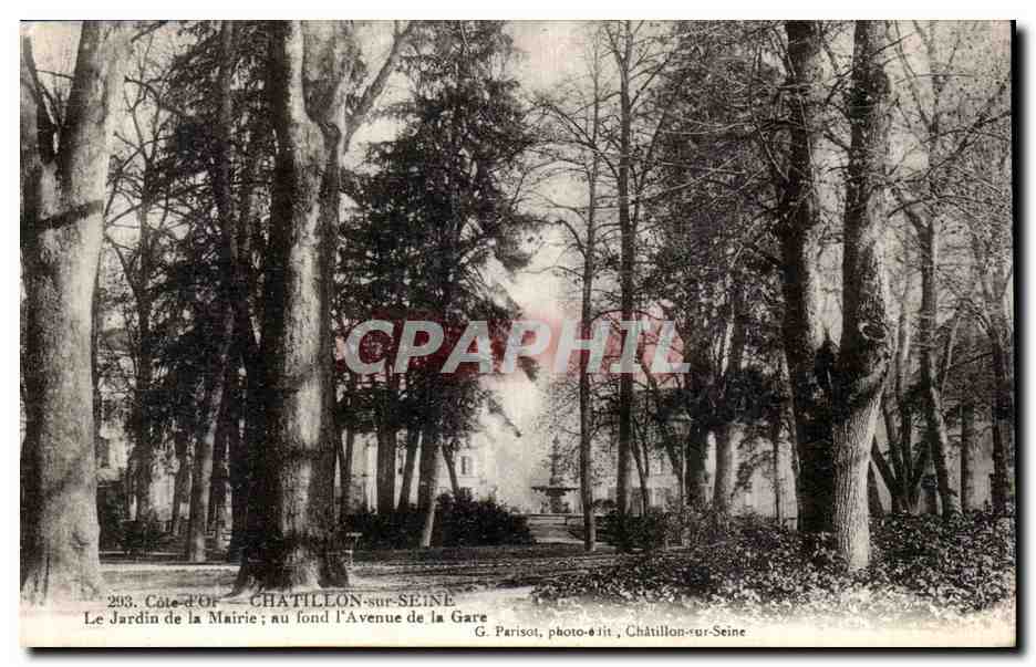 CPA Chatillon sur Seine Le jardin de la mairie au fond l avenue de la gare
