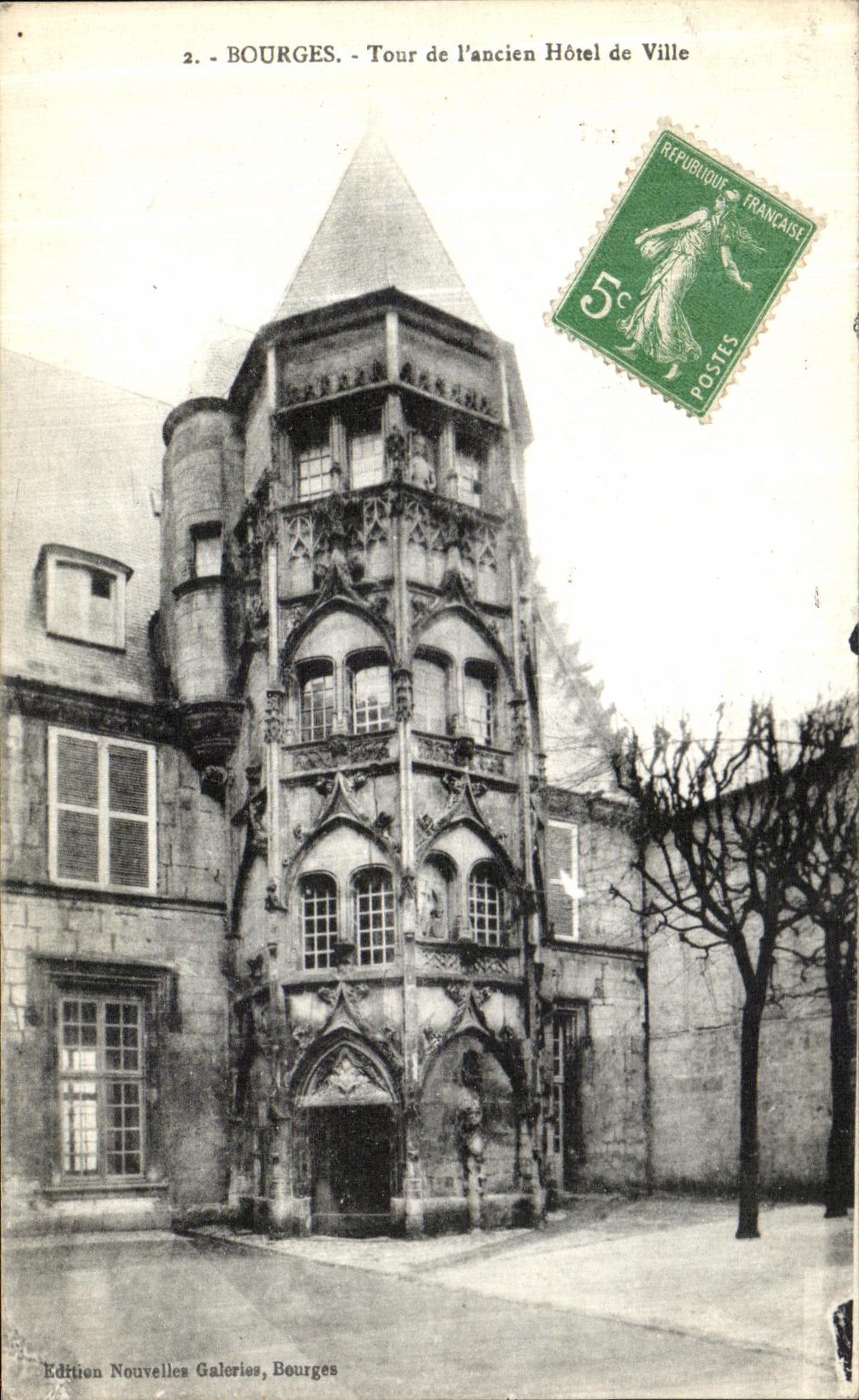 CPA Bourges Tour de L ancien Hotel de Ville