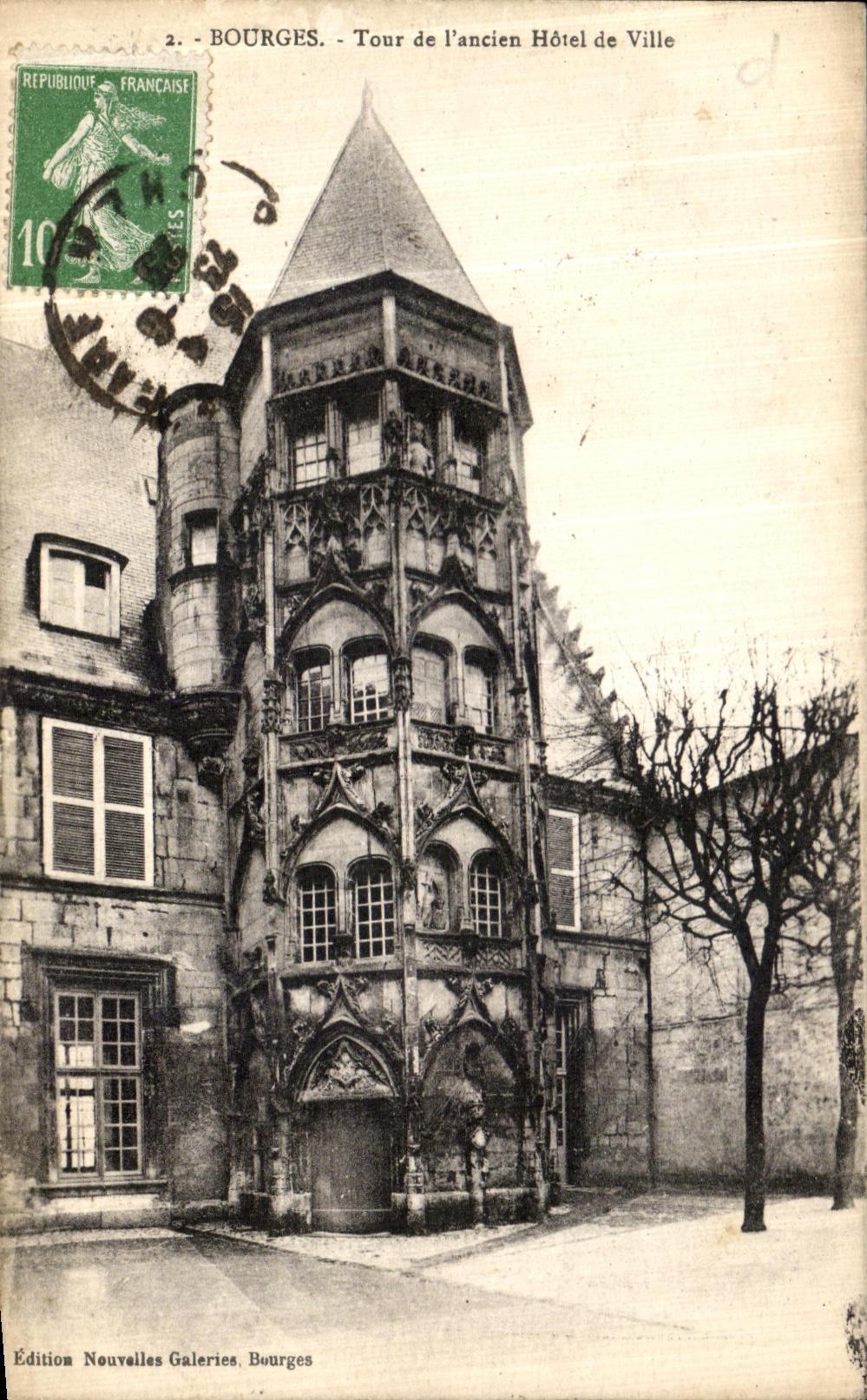 CPA Bourges Tour de l ancien Hotel de Ville