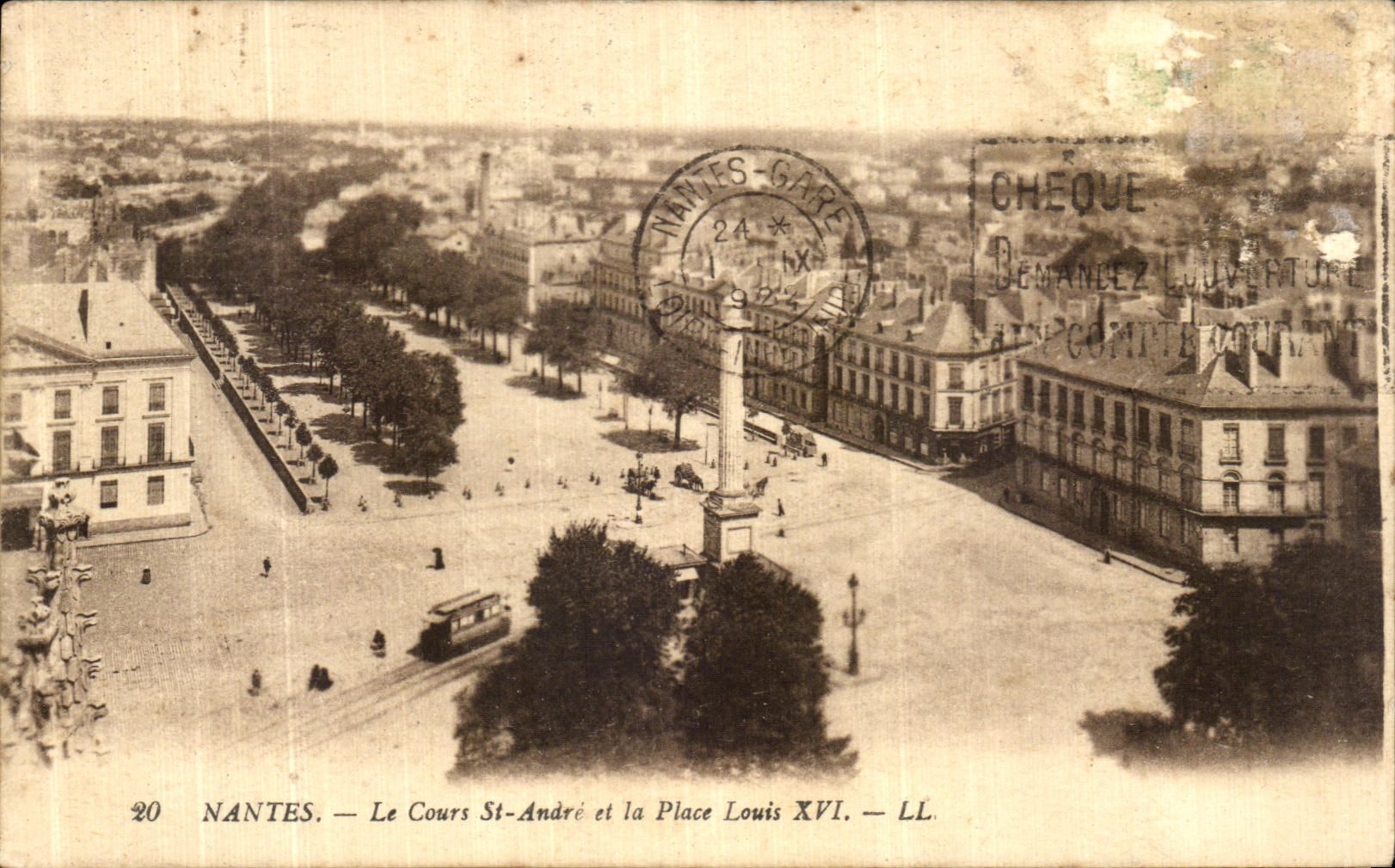 CPA Nantes Le Cours St Andre et la Place Louis XVI