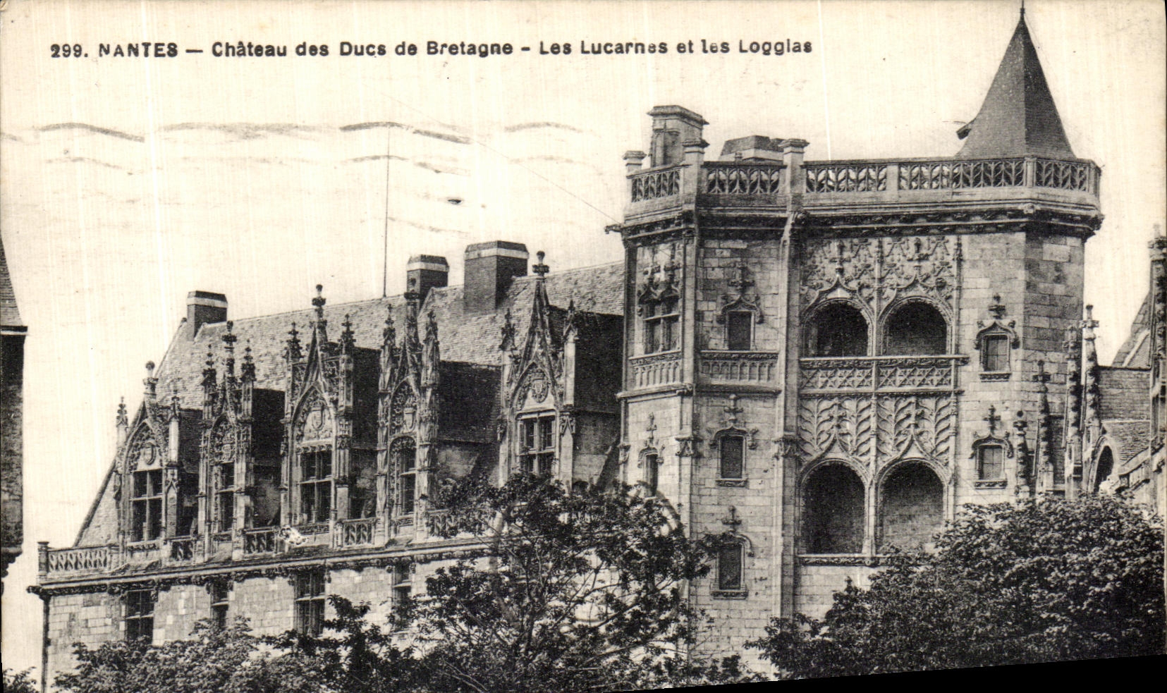 CPA Nantes Chateau des Ducs de Bretagne Les Lucarnes et Les Loggias